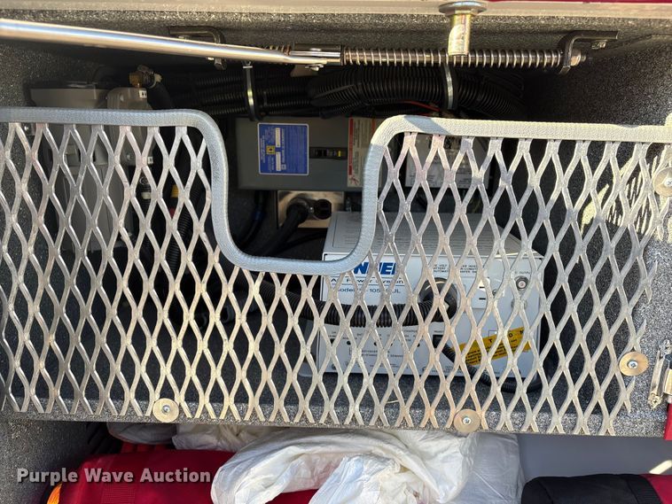 image for item FG2514 2004 Ford E450 Super Duty ambulance