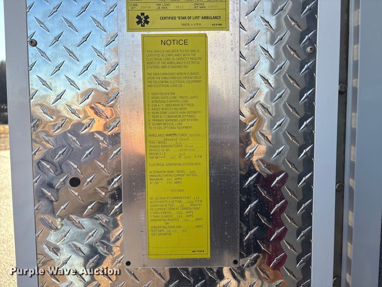 image for item FG2514 2004 Ford E450 Super Duty ambulance