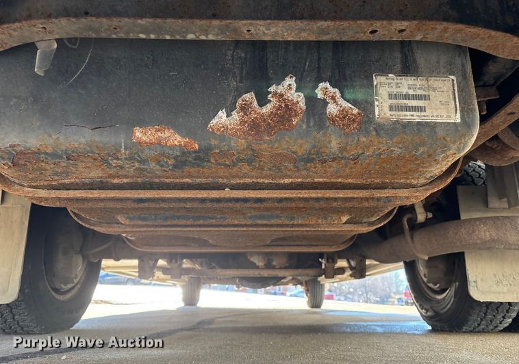 image for item FG2514 2004 Ford E450 Super Duty ambulance