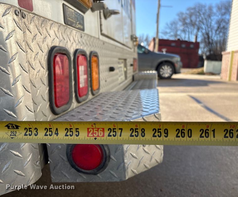 image for item FG2514 2004 Ford E450 Super Duty ambulance