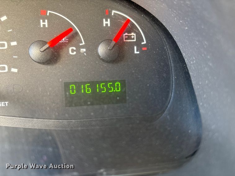 image for item FG2514 2004 Ford E450 Super Duty ambulance