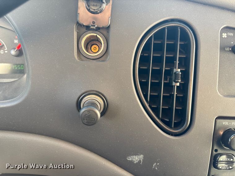 image for item FG2514 2004 Ford E450 Super Duty ambulance