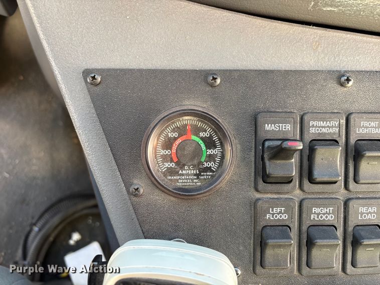 image for item FG2514 2004 Ford E450 Super Duty ambulance