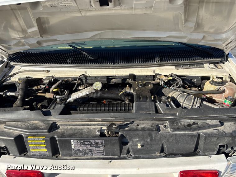 image for item FG2514 2004 Ford E450 Super Duty ambulance