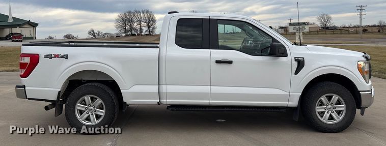 image for item FG2528 2022 Ford F150 Ext. Cab pickup truck