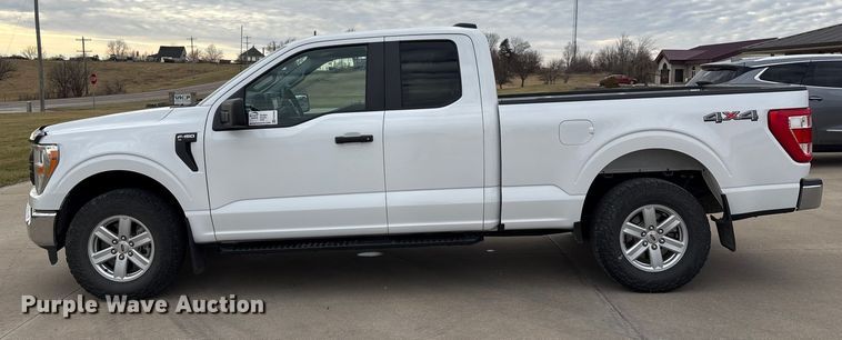 image for item FG2528 2022 Ford F150 Ext. Cab pickup truck