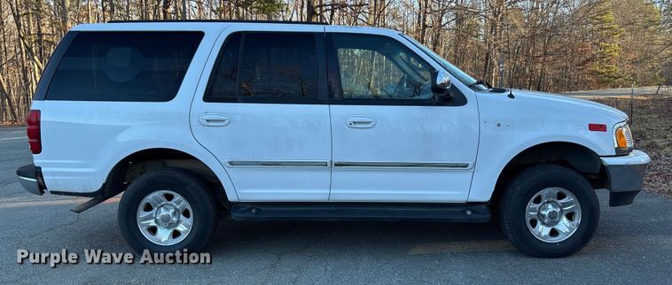image for item FI1609 1997 Ford Expedition XLT SUV