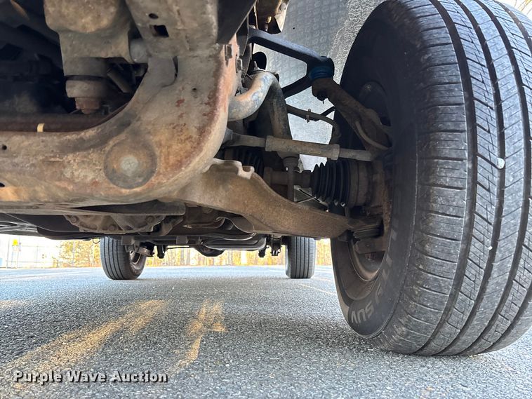 image for item FI1609 1997 Ford Expedition XLT SUV