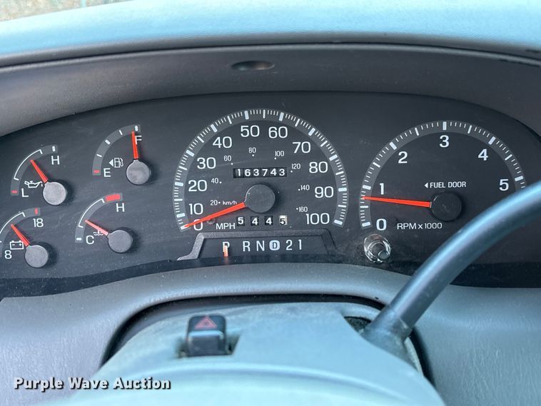 image for item FI1609 1997 Ford Expedition XLT SUV