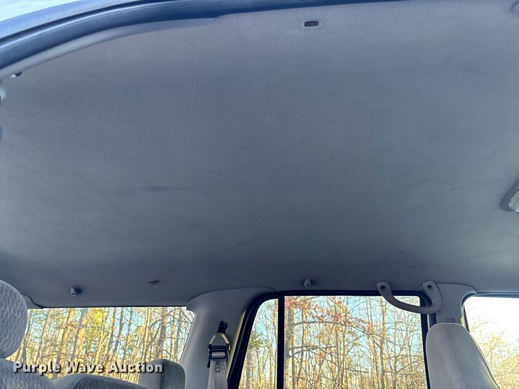 image for item FI1609 1997 Ford Expedition XLT SUV