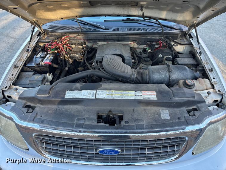 image for item FI1609 1997 Ford Expedition XLT SUV