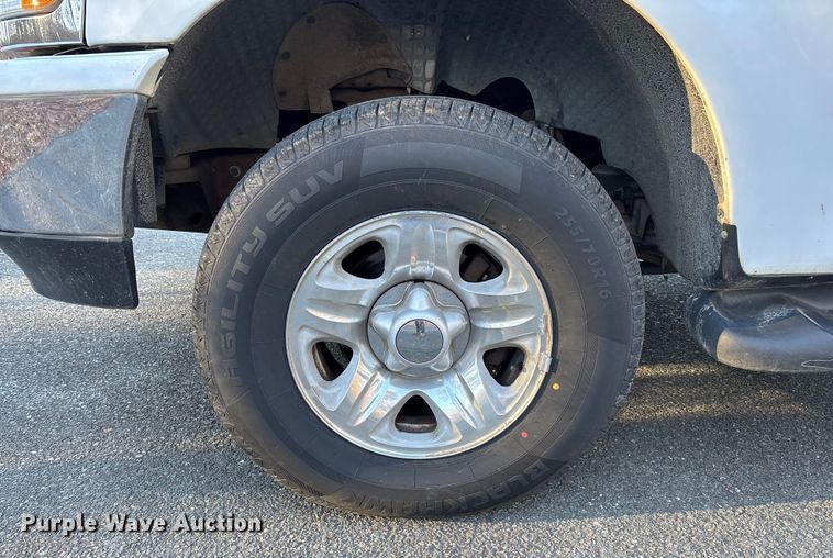 image for item FI1609 1997 Ford Expedition XLT SUV