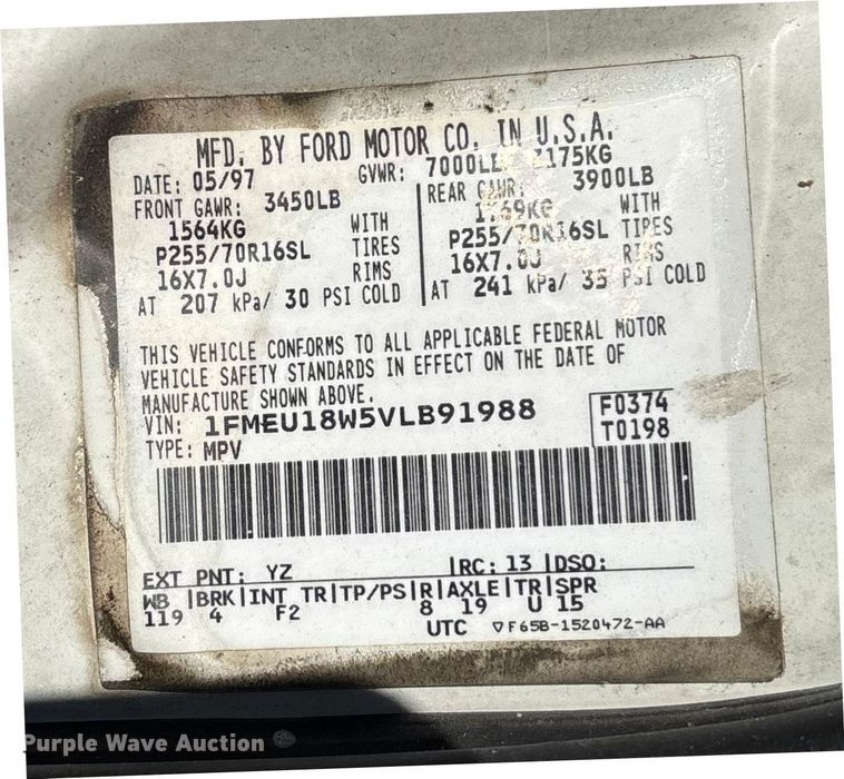 image for item FI1609 1997 Ford Expedition XLT SUV