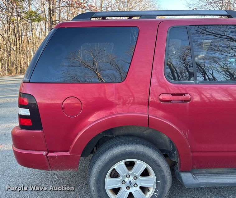 image for item FI1611 2009 Ford Explorer XLT SUV