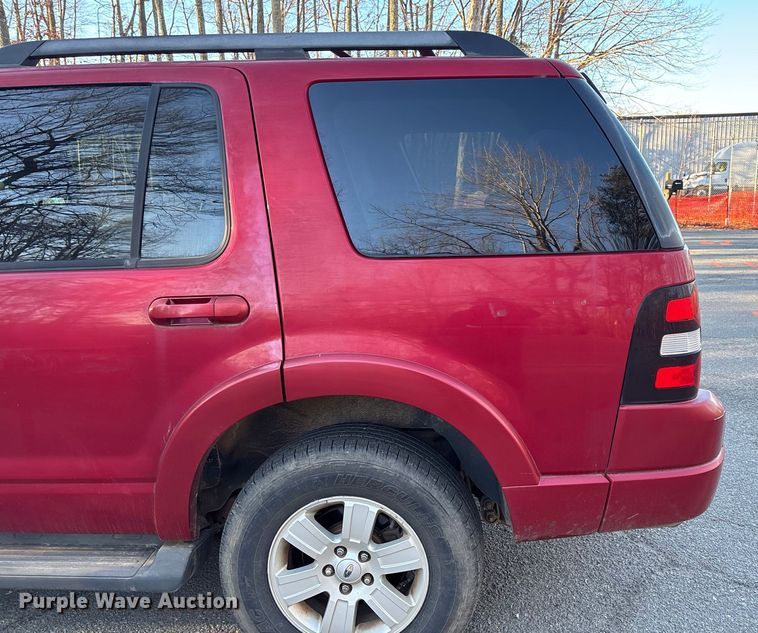 image for item FI1611 2009 Ford Explorer XLT SUV