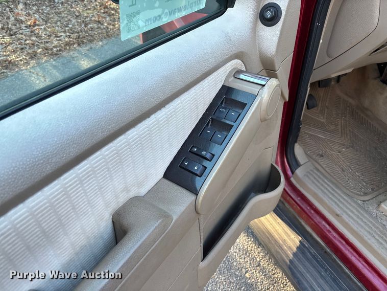 image for item FI1611 2009 Ford Explorer XLT SUV