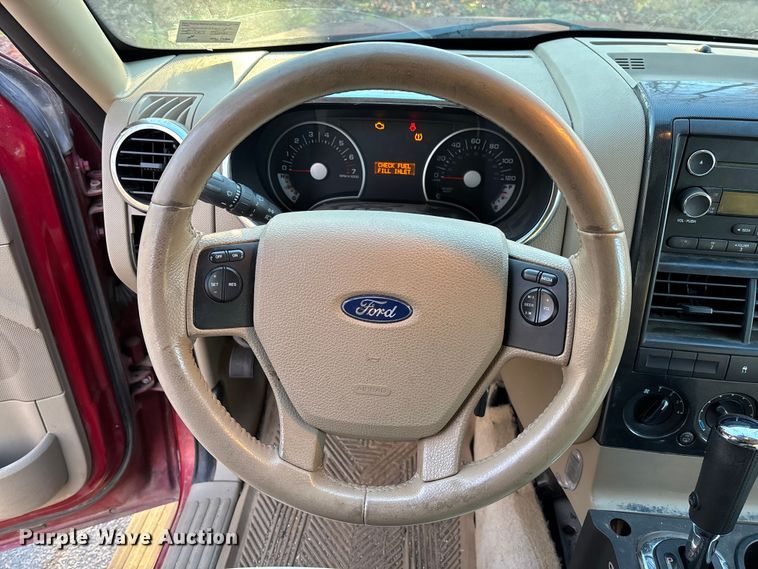 image for item FI1611 2009 Ford Explorer XLT SUV