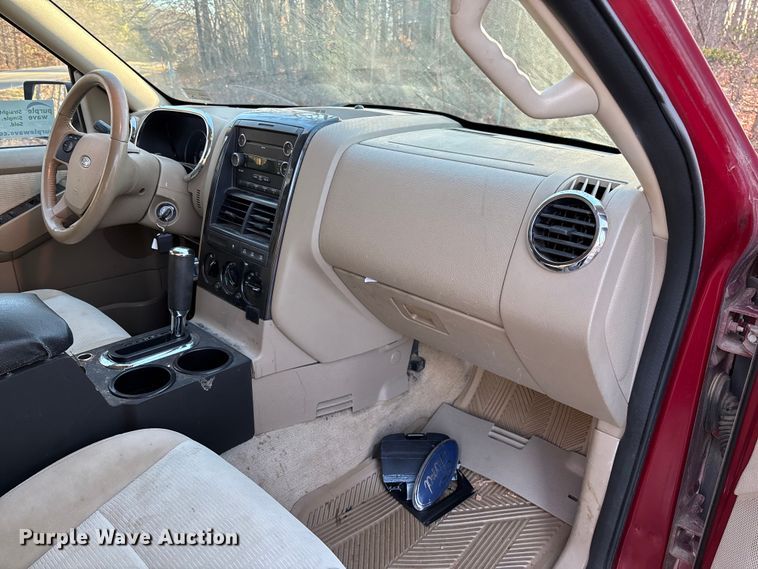 image for item FI1611 2009 Ford Explorer XLT SUV