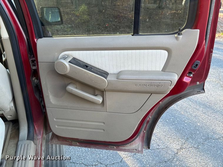 image for item FI1611 2009 Ford Explorer XLT SUV