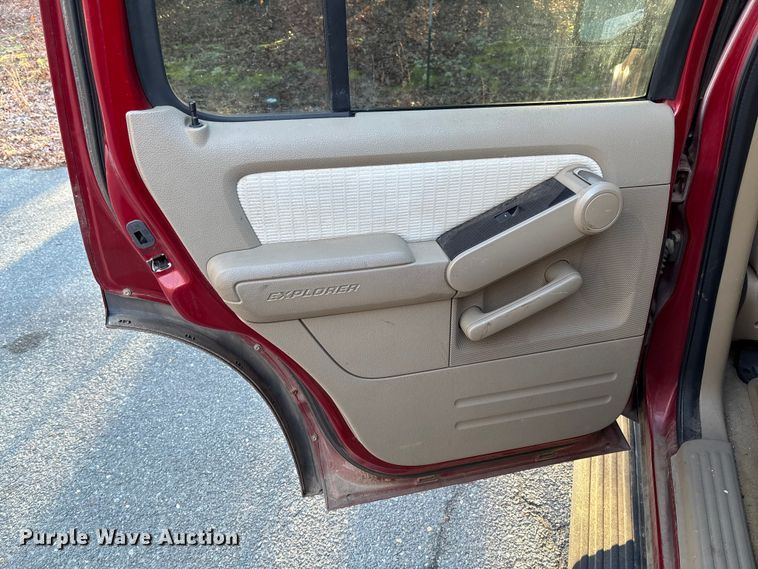 image for item FI1611 2009 Ford Explorer XLT SUV