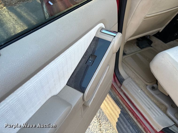 image for item FI1611 2009 Ford Explorer XLT SUV