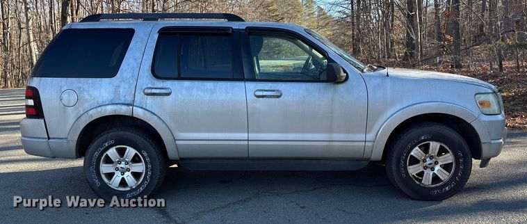 image for item FI1613 2010 Ford Explorer XLT SUV