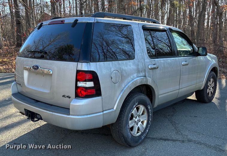 image for item FI1613 2010 Ford Explorer XLT SUV