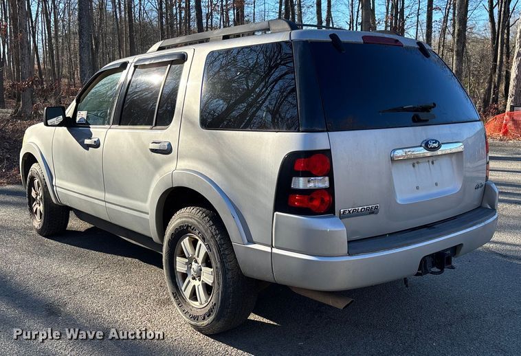 image for item FI1613 2010 Ford Explorer XLT SUV