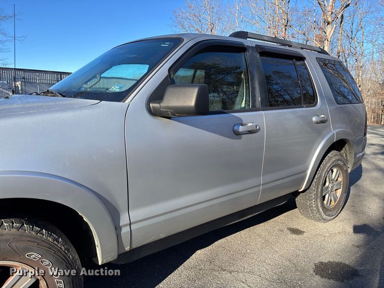image for item FI1613 2010 Ford Explorer XLT SUV