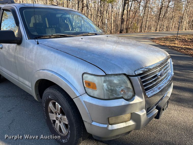 image for item FI1613 2010 Ford Explorer XLT SUV