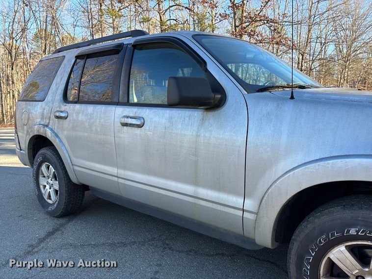 image for item FI1613 2010 Ford Explorer XLT SUV