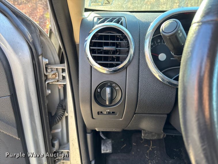 image for item FI1613 2010 Ford Explorer XLT SUV