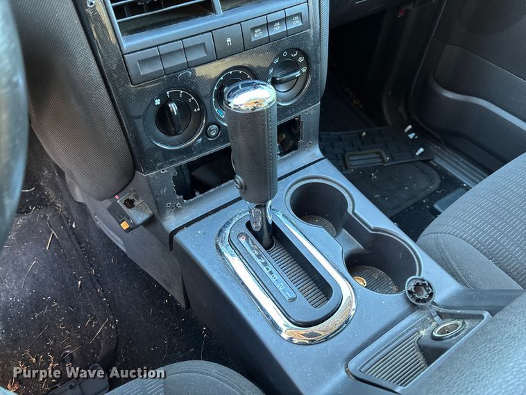 image for item FI1613 2010 Ford Explorer XLT SUV