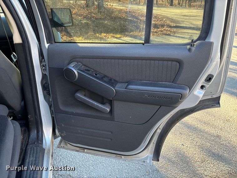 image for item FI1613 2010 Ford Explorer XLT SUV