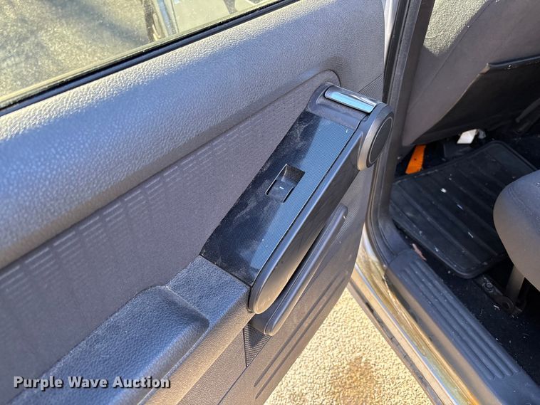 image for item FI1613 2010 Ford Explorer XLT SUV