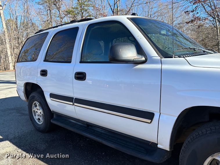 image for item FI1616 2004 Chevrolet Tahoe SUV