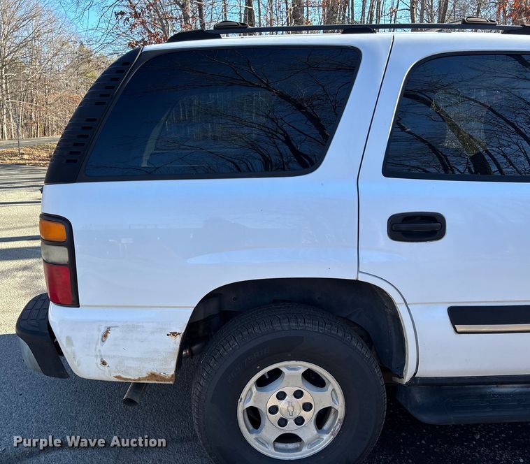 image for item FI1616 2004 Chevrolet Tahoe SUV