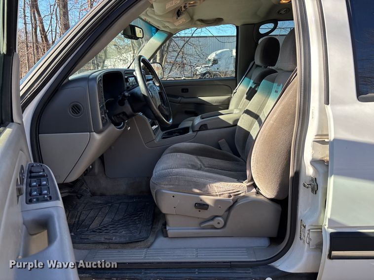 image for item FI1616 2004 Chevrolet Tahoe SUV