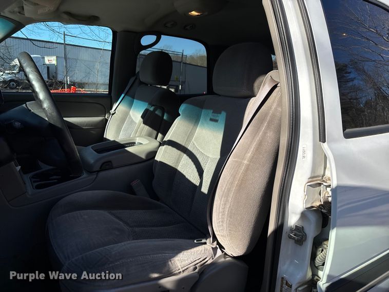 image for item FI1616 2004 Chevrolet Tahoe SUV