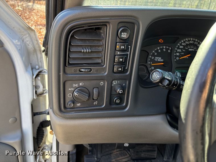 image for item FI1616 2004 Chevrolet Tahoe SUV