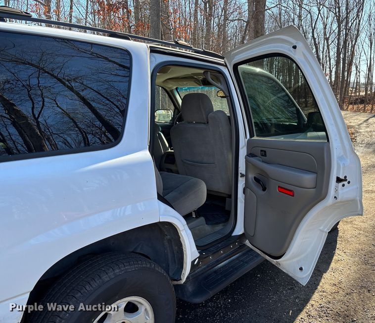 image for item FI1616 2004 Chevrolet Tahoe SUV