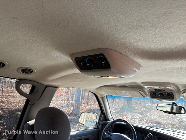 image for item FI1616 2004 Chevrolet Tahoe SUV