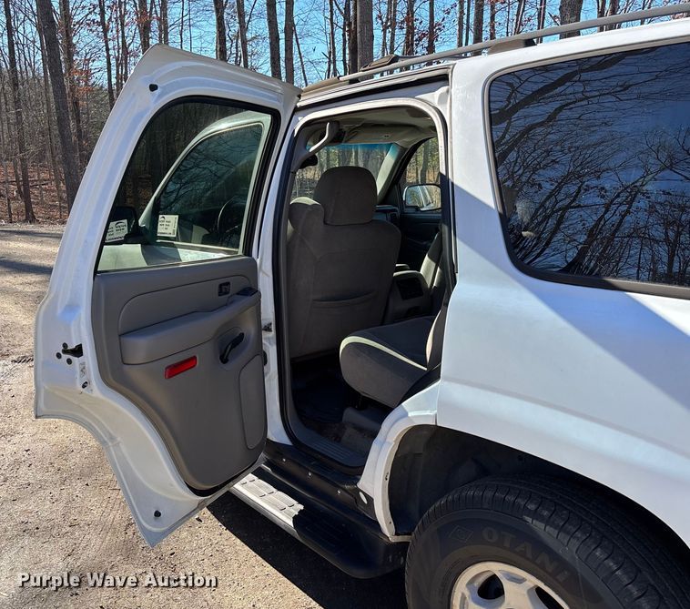 image for item FI1616 2004 Chevrolet Tahoe SUV