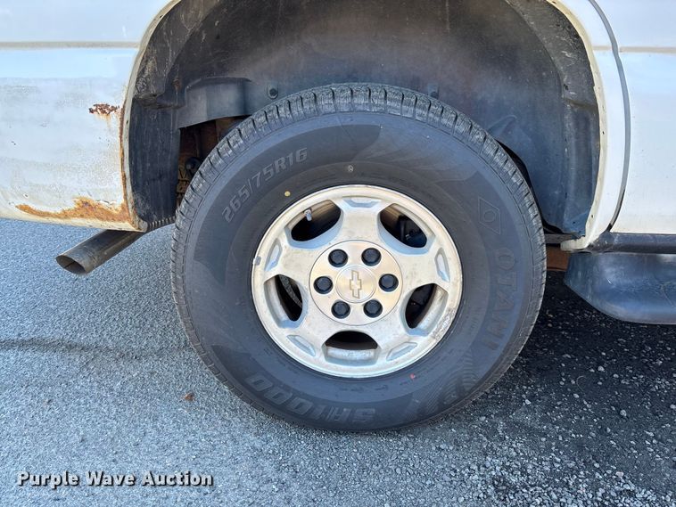 image for item FI1616 2004 Chevrolet Tahoe SUV