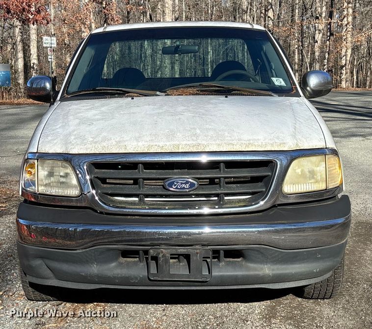 image for item FI1617 2000 Ford F150 XLT pickup truck