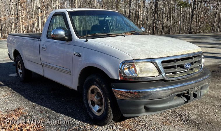 image for item FI1617 2000 Ford F150 XLT pickup truck
