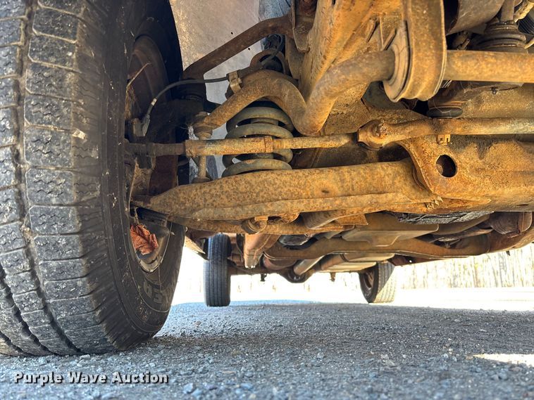 image for item FI1617 2000 Ford F150 XLT pickup truck