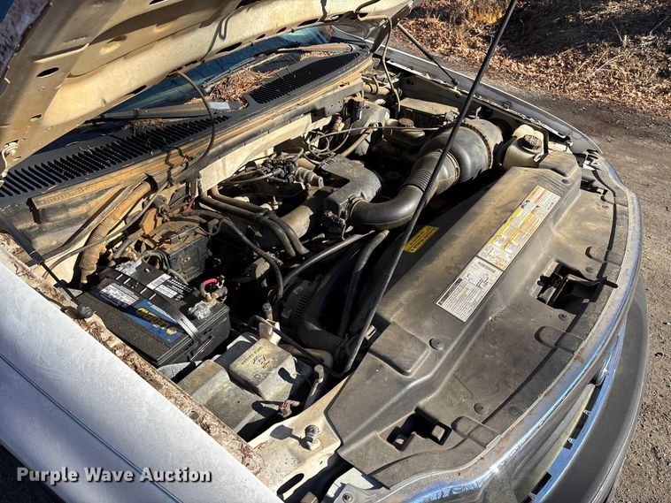 image for item FI1617 2000 Ford F150 XLT pickup truck