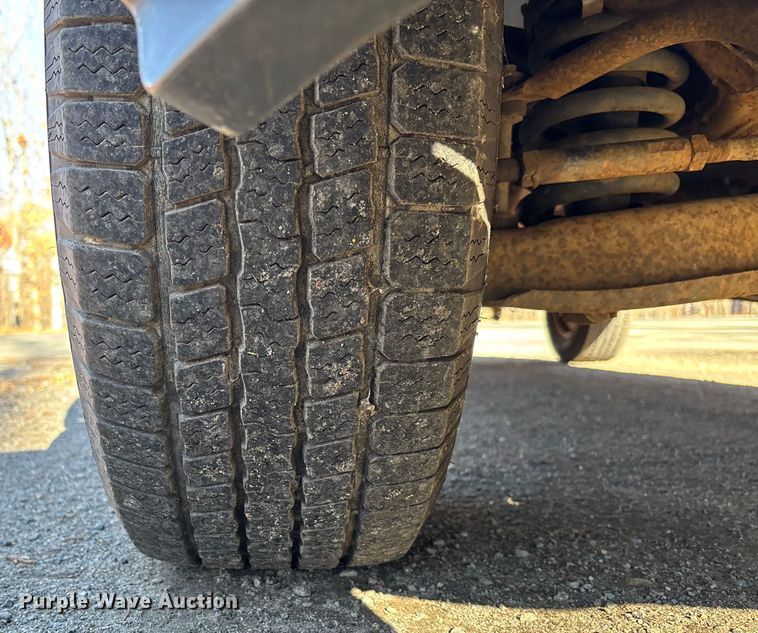 image for item FI1617 2000 Ford F150 XLT pickup truck