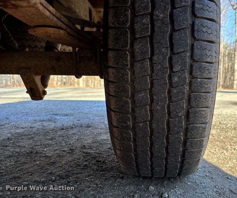 image for item FI1617 2000 Ford F150 XLT pickup truck